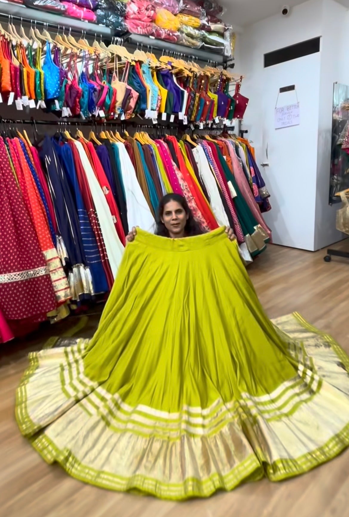 Romansilk Lehnga