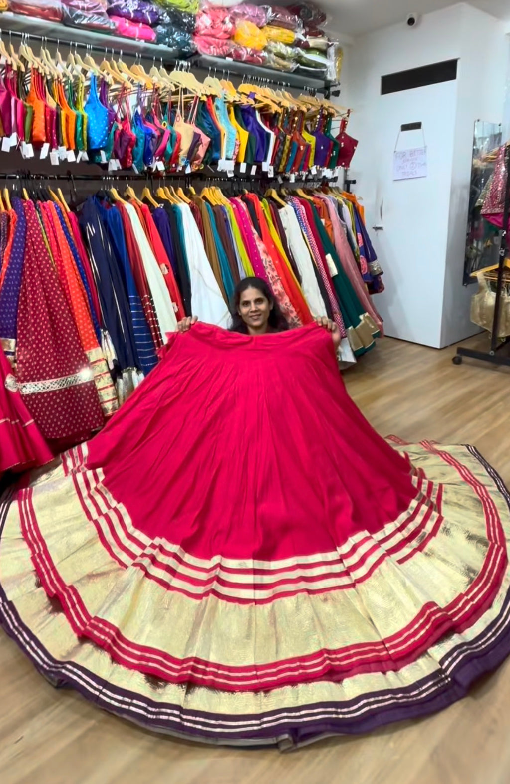 Romansilk Lehnga