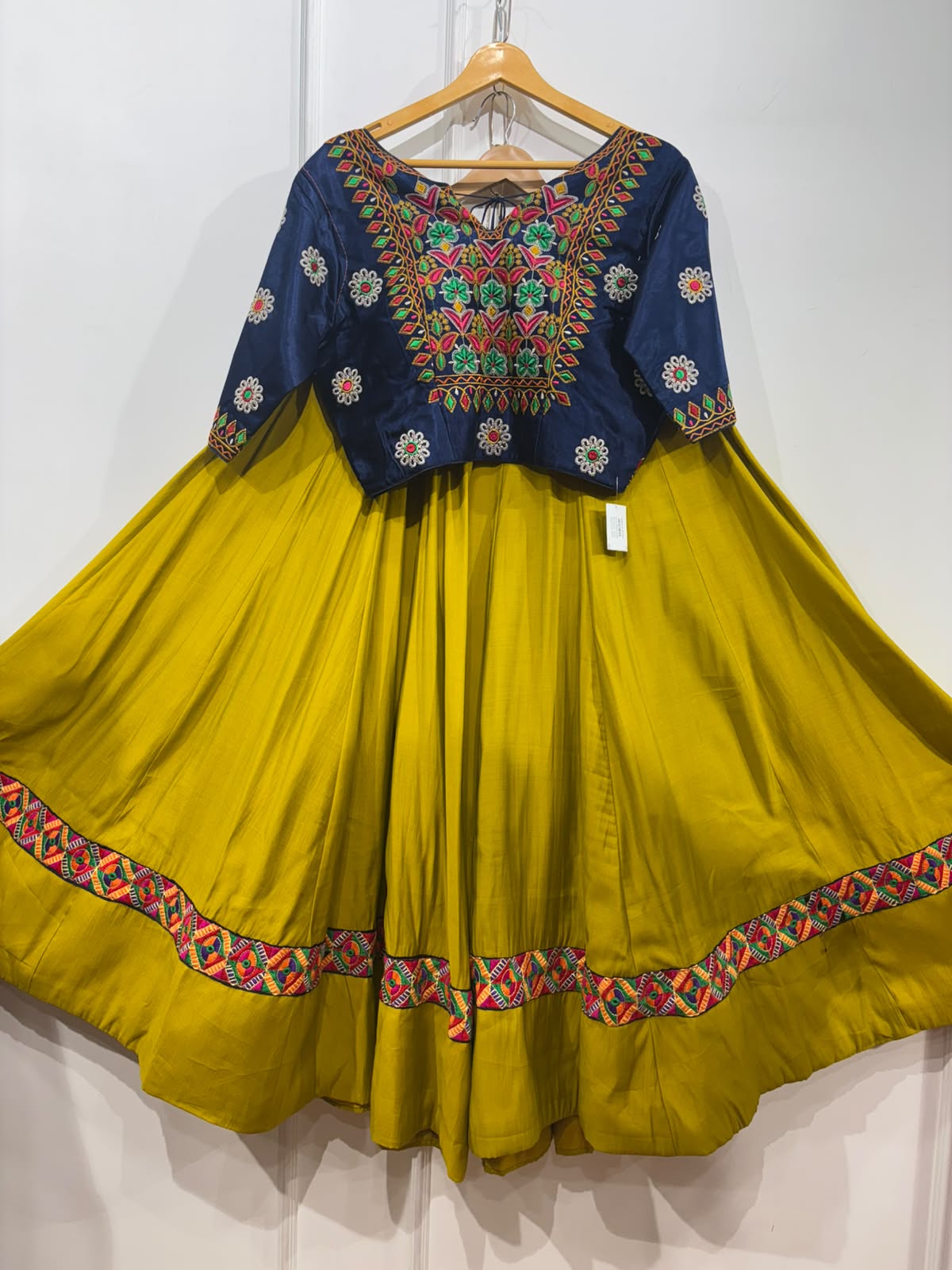 Lehenga with beautiful border | Blouse gajji silk