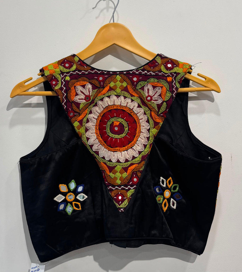Kutchhi work blouse